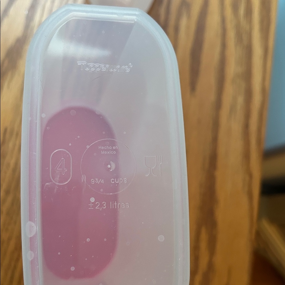 Tupperware Set - Picture 3 of 7